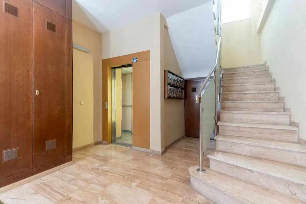 Luxe Haven In Granada Appartement Buitenkant foto